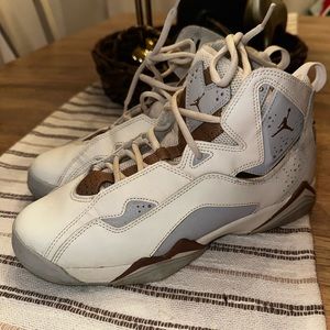 Jordan Size 6.5 youth, fits 7 1/2-8 womens.